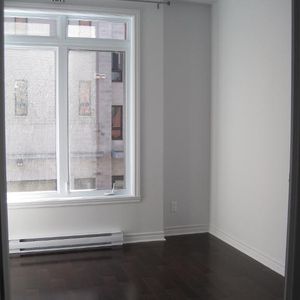 CONDO 3 1/2 MEUBLÉ - VIEUX-PORT - VILLE-MARIE - JACQUES CARTIER - Photo 2