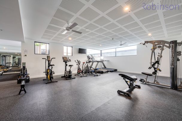 Luxury fully furnished one bedroom unit with parking for one vehicle - Photo 1