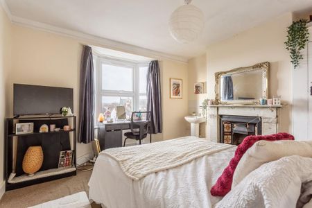 5 bedroom terraced house to rent - Photo 4