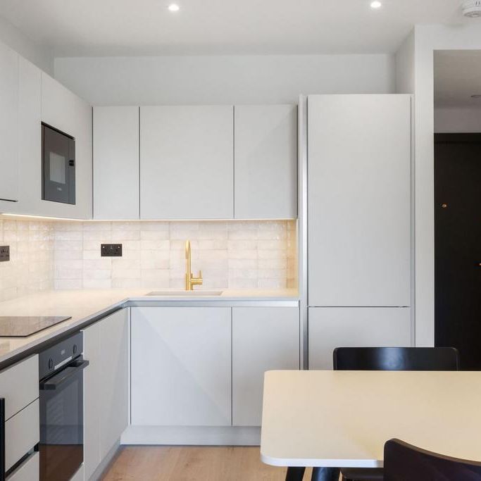 1 bedroom flat to rent - Photo 1