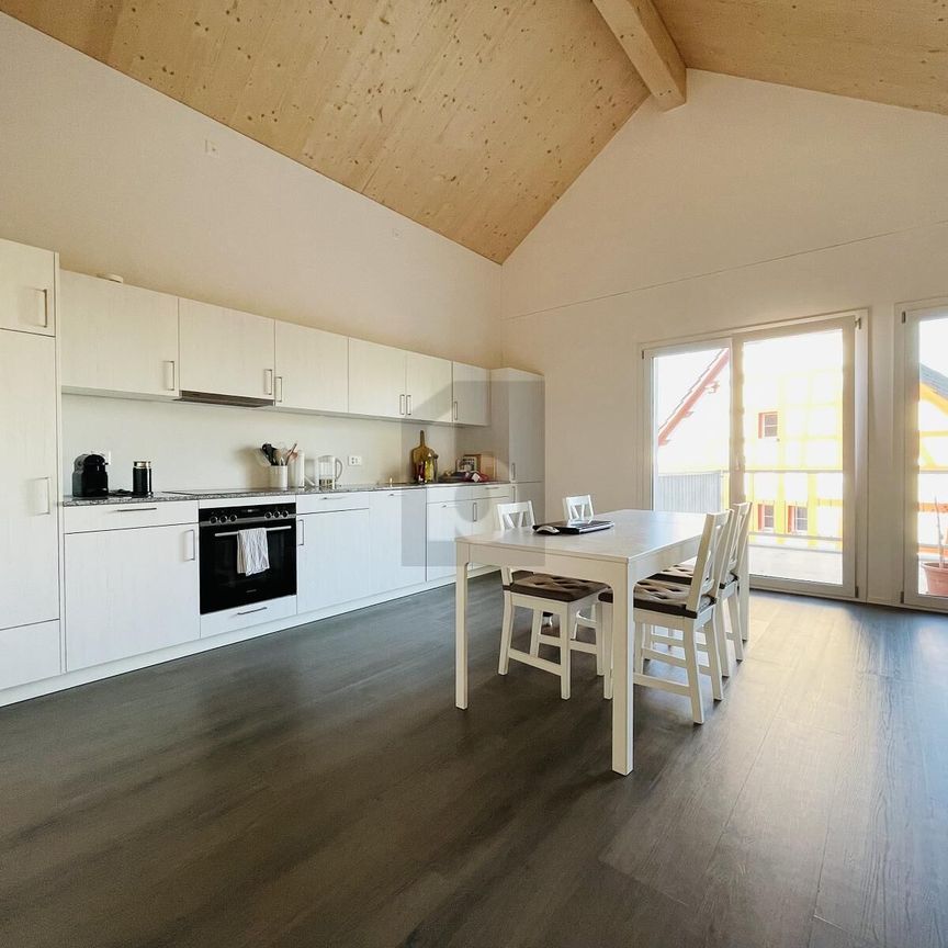 LOTS OF SPACE, BRIGHT AND NATURE-CLOSE - Photo 1