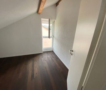 Rooftop apartment seeks residents - Photo 1