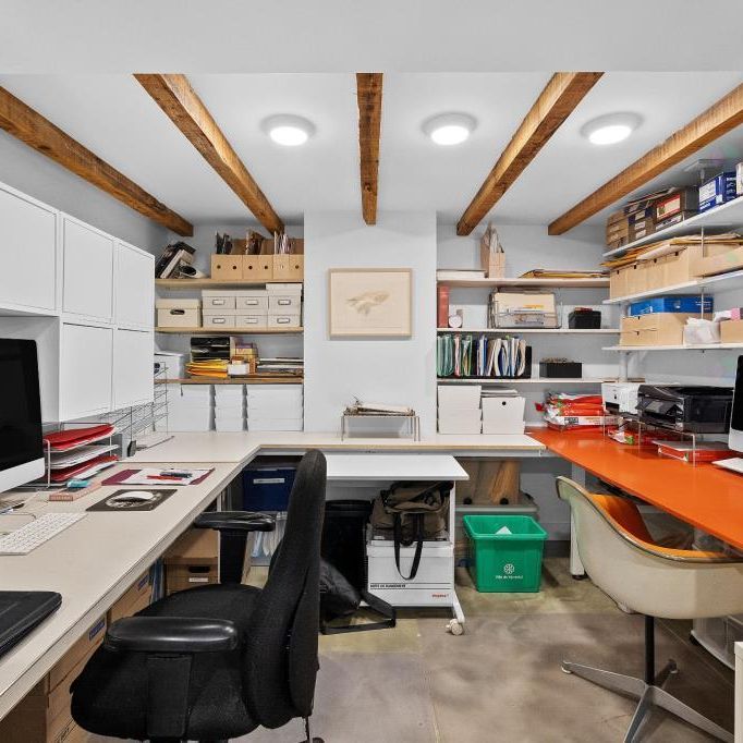 Splendide bas de duplex entièrement rénové à aire ouverte – 3 CAC + bureau avec sous-sol et terrasse | Au cœur de NDG (chauffage inclus) - Photo 1