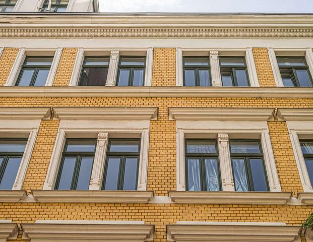 Reudnitz: 2 Zimmer I Wohnküche mit neuer Einbauküche I modernes Bad mit Wanne - Foto 1