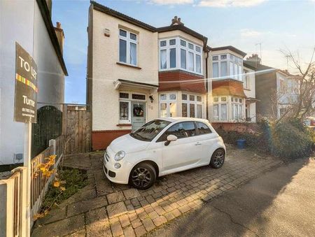 Marguerite Drive, Leigh On Sea, Essex, SS9 - Photo 4