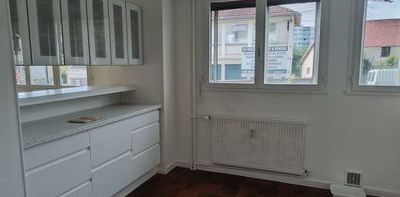 À louer / Appartement F4 / BESANCON PROCHE GARE VIOTTE 35 rue du Chasnot - Photo 2