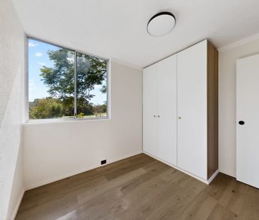 Fully renovated apartment in the heart of Herdsman Parade - Photo 2