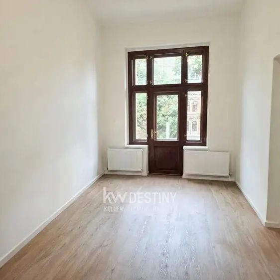 Pronájem bytu s balkonem, 2+1 - 47 m - Fotografie 1