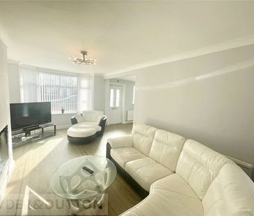 Scott Road, 56, Droylsden, M43 7UX, Manchester - Photo 4