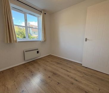 3 bedroom apartment to rent - Photo 4