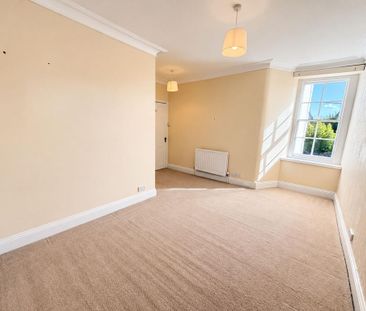 6 bedroom terraced house to rent - Photo 3