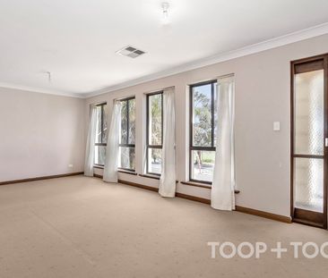 Modern Stylish Home - Photo 3