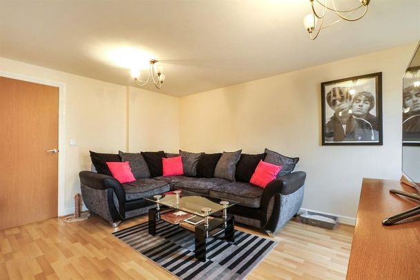 Compair Crescent - Photo 1