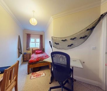 3 bedroom apartment to rent - Photo 5