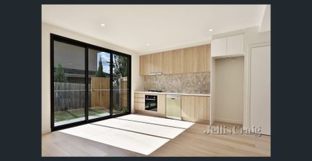 Convenient lifestyle in Doncaster East - Photo 3