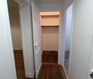 JOLI 2 PIECES RENOVE à LOUER - 130 mètres de la station Maisons-Alf... - Photo 3