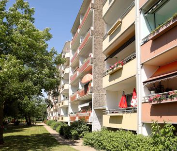 Perfekt ... mit Balkon und in der 1. Etage! - Foto 1