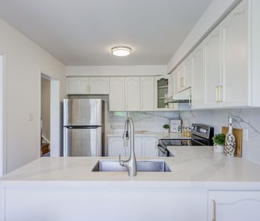 For Lease - 65 Westcliffe Crescent, Richmond Hill, Ontario - Photo 6