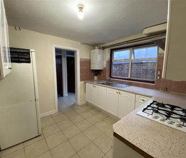 3 bedroom terraced house to rent - Photo 6