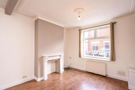 2 bedroom terraced house to rent - Photo 4