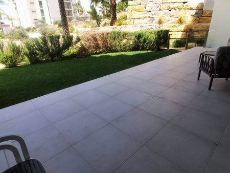 Apartamento T2 para Arrendamento Anual na Praia da Rocha - Photo 4