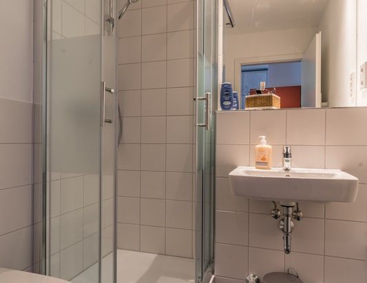 Apartment mit gehobener Komplettausstattung am Nürnberger Hafen - Photo 1