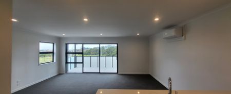 301/32 Shortfin Place, Flat Bush, Auckland - Photo 3