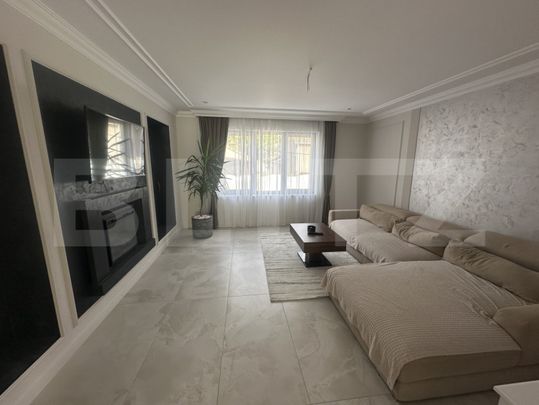 Casa tip D+P+E, 330 mp, 400 mp teren, zona Semicentrală - Photo 1