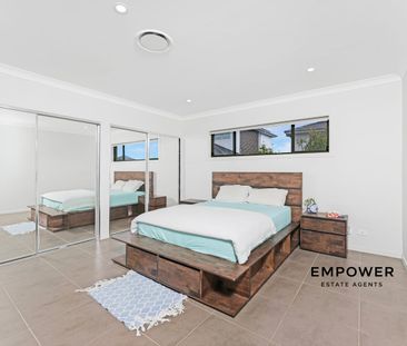 Family Home in Hillcroft Estate, Claymore - Photo 2