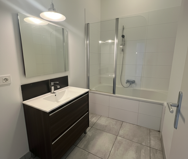 Location Appartement 4 pièces 132m² NARBONNE 11100 - Photo 6