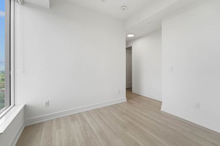 For Lease - 60 Central park roadway N/A Unit# 2413, Toronto, Ontario - Photo 2