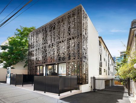 South Yarra's modern retreat - Photo 5