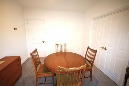 4 bedroom house to rent - Photo 3