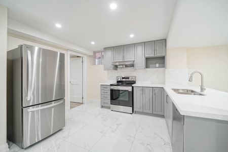 For Lease - 929 Greenhill Avenue Unit# BSMT, Oshawa, Ontario - Photo 5