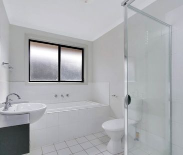 Lovely 3 Bedroom Family Home in Great location. - Photo 5