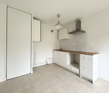 Location Appartement 2 pièces 43m² - Photo 5