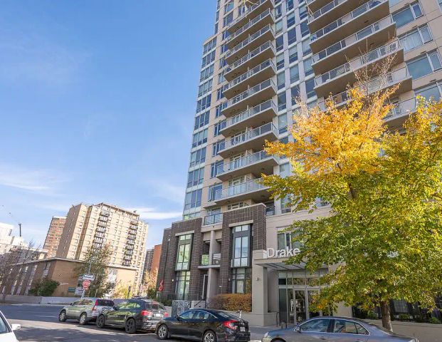 A QUIET PLACE TO CALL HOME — IMMACULATELY MAINTAINED DOWNTOWN STUDIO! — 0 Bedrooms Condo Unit - Photo 1