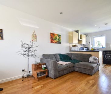 Well presented 2 bedroom end of terrace house to rent in Cambridge ... - Photo 3