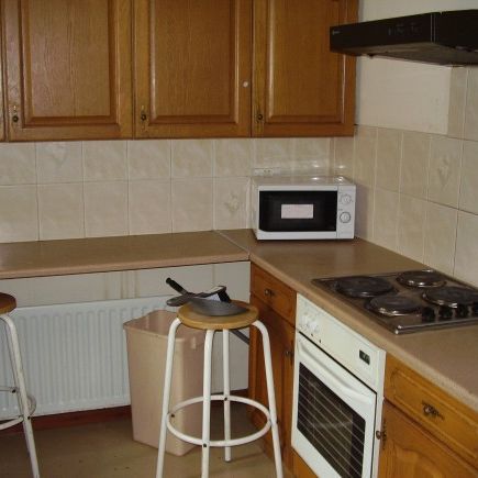 5 Bedroomed Flat - Photo 1