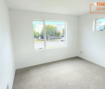 Modern living at its best! - Photo 2