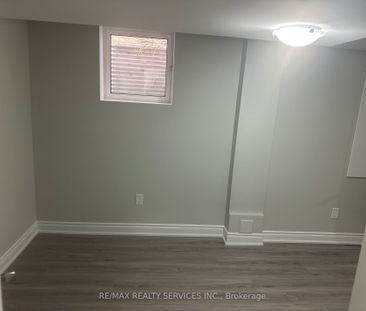 For Lease - 32 Silo Court, Brampton, Ontario - Photo 6