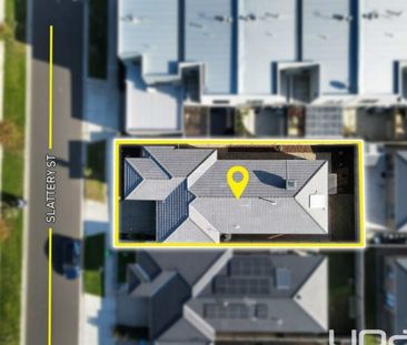 Experience Elegant and Luxurious Family Living in Clyde - Photo 3