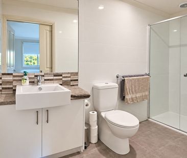Modern Townhouse with Parkland Views - Photo 2