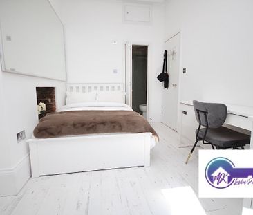 1 Bedroom Room in Flat Share To Rent - Photo 5