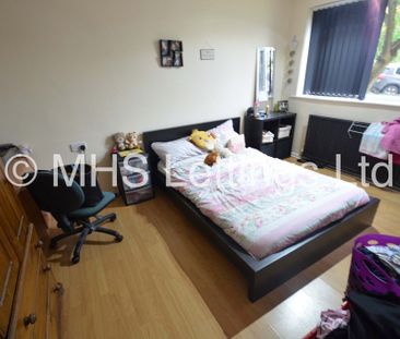 3 Bedroom Ground Floor Flat for rent in The Poplars - Photo 4