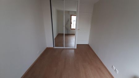 location Appartement T2 DE 46.95m² À PARIS - Photo 3