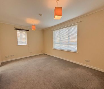 Studio flat to rent in Tisdale Rise, Kenilworth, CV8 - Photo 2