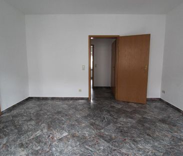 Helle 2-Zimmerwohnung in Marmoroptik - Photo 2