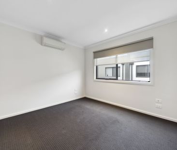 7/1 Village Way Pakenham VIC - Photo 5