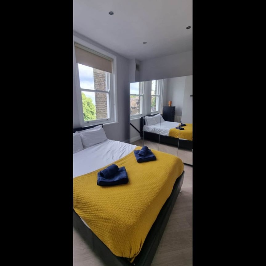 2 Bed Flat, Heath Street, NW3 - Photo 1